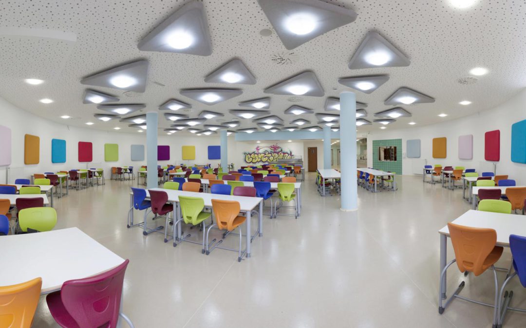 Jak zlepšit akustiku místnosti – příklady realizací na omezení ozvěny v interiéru