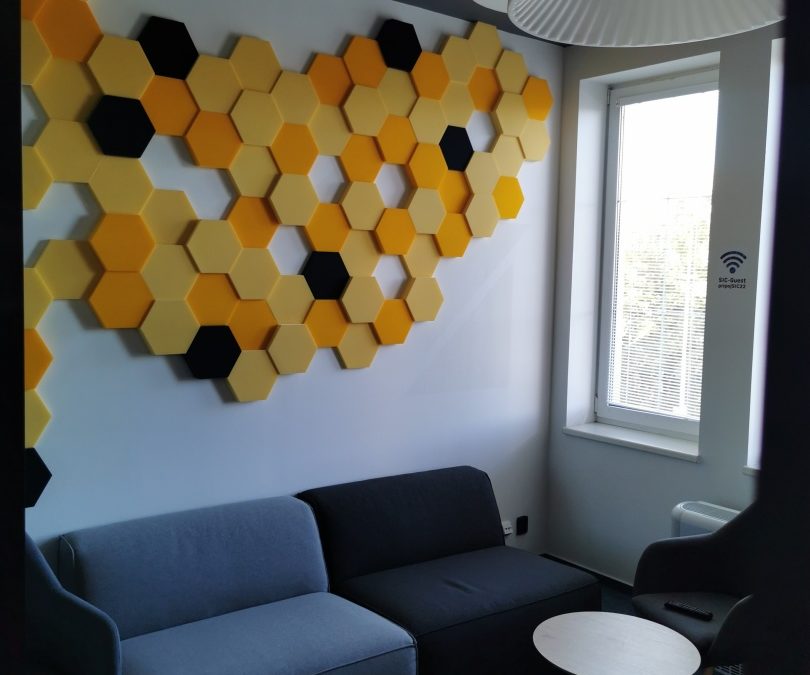 Akustická úprava kanceláří a zasedací místnosti ve Středočeském inovačním centru