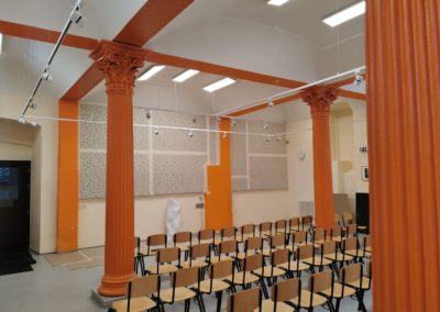 Zvuková izolace auly v Základní škole v Mladé Boleslavi